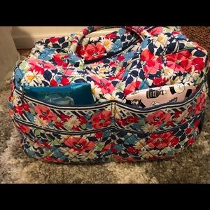Vera Bradley Weekend Tote 🌸🍃